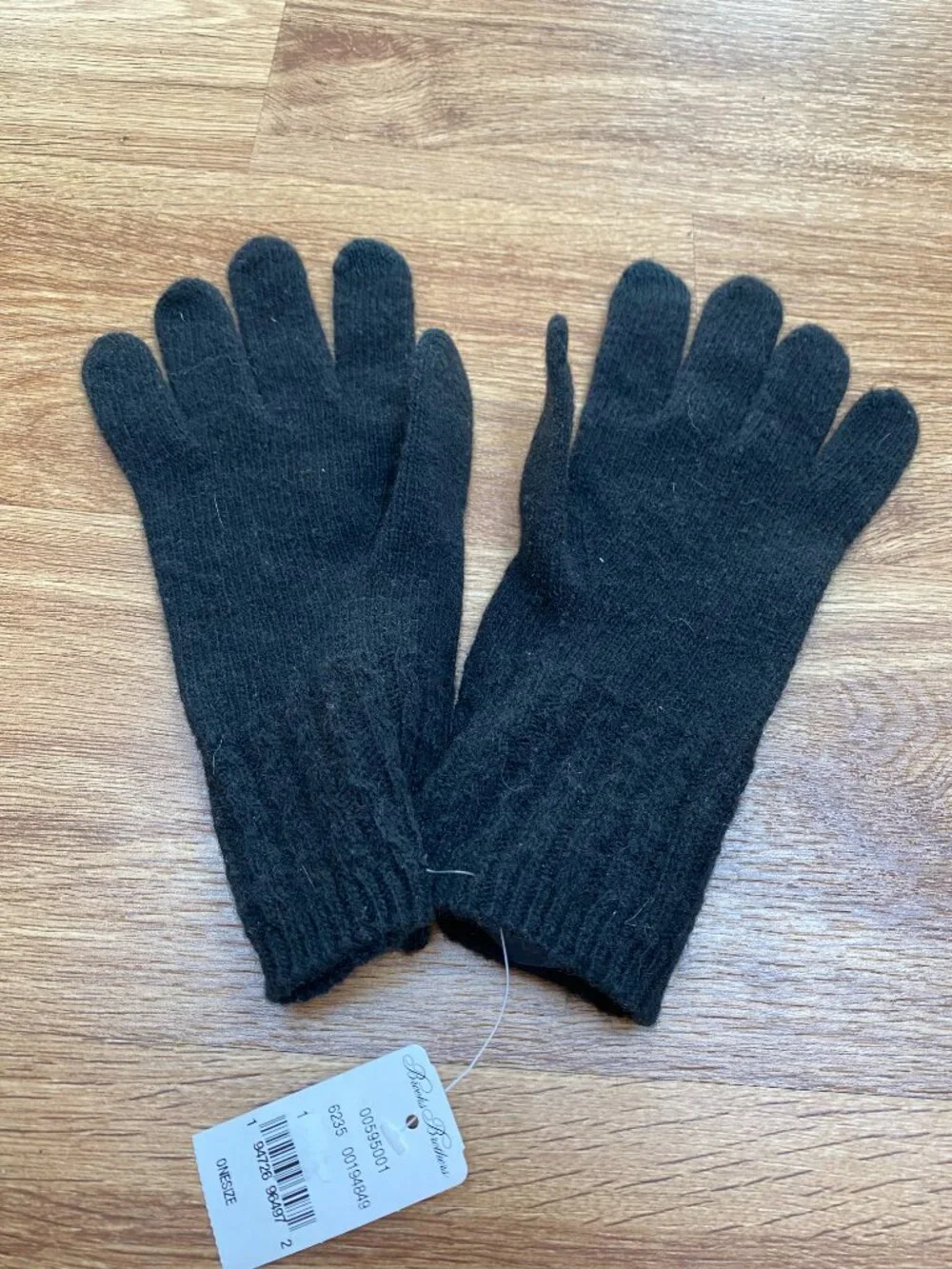 Brooks Brothers Wool Blend Knit Gloves